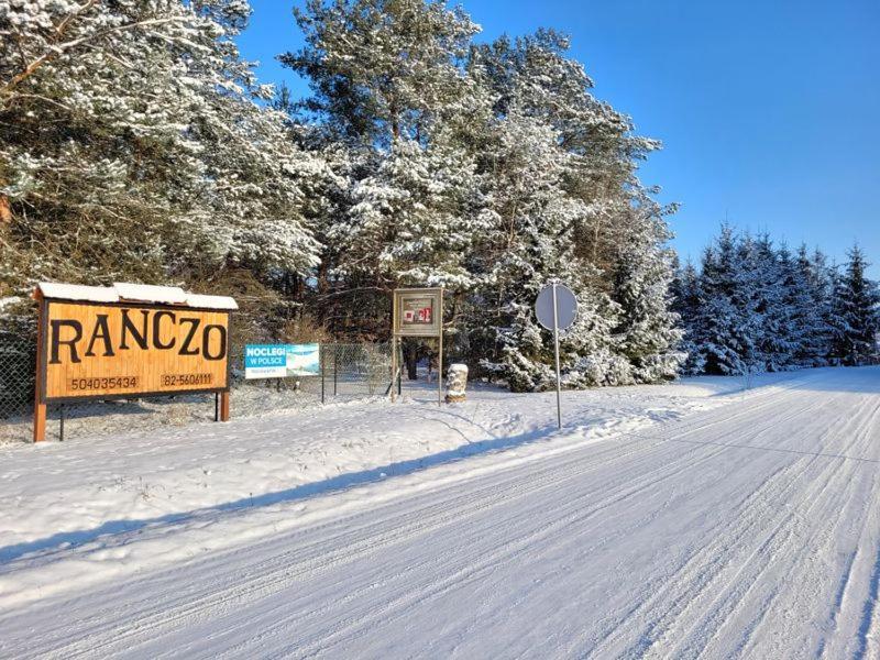 奥克宁卡 Osrodek Wypoczynkowy Ranczo酒店 外观 照片